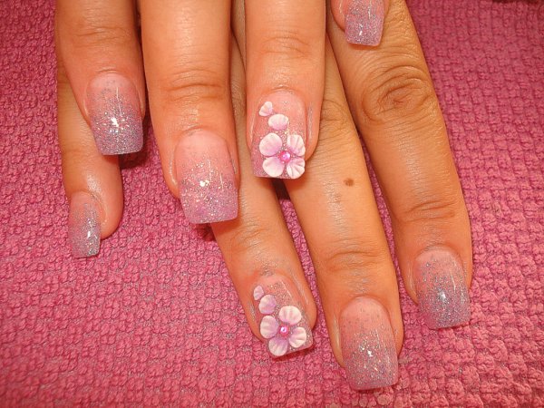 Маникюр френч с бантиком