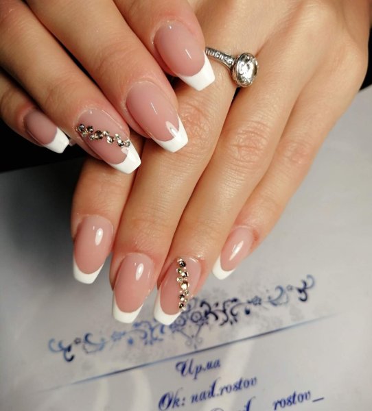 Френч маникюр