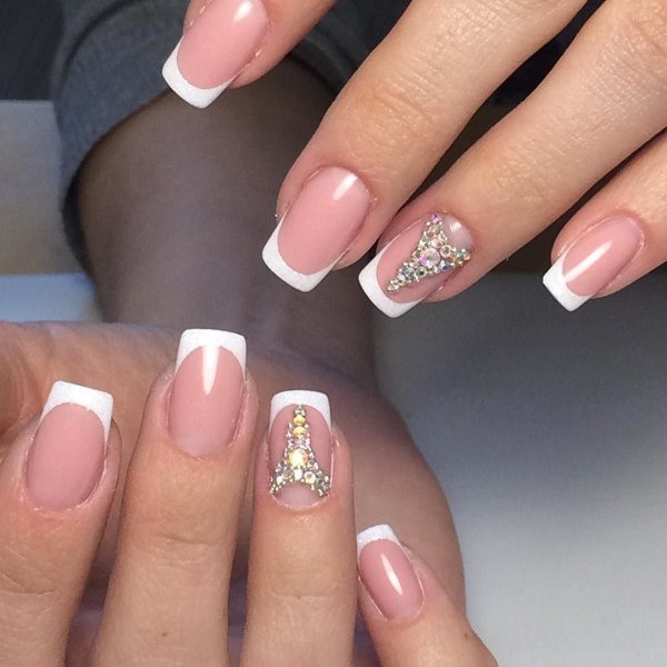 Френч маникюр на короткие ногти