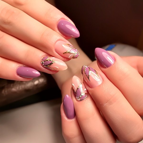 Красивая коррекция ногтей