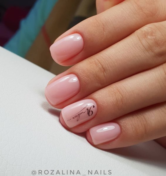 Маникюна короткие ногти нежные