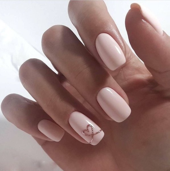 Лавандовый маникюр