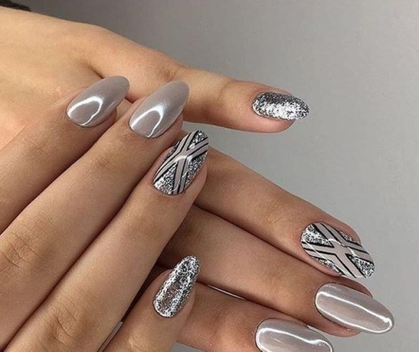 Маникюр 2022 втирка на сиреневый