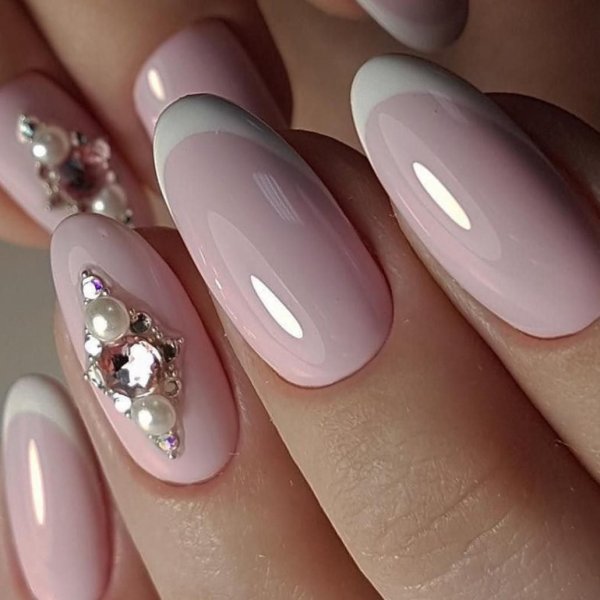 Маникюр с втиркой