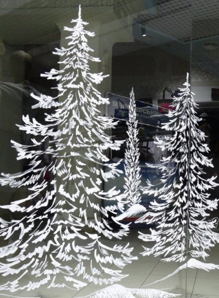 Рисование зубной пастой на окнах