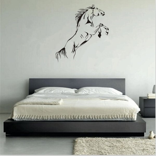 Роспись стен в спальне