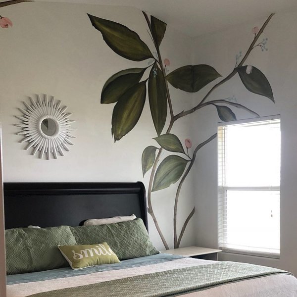 Роспись стен в спальне