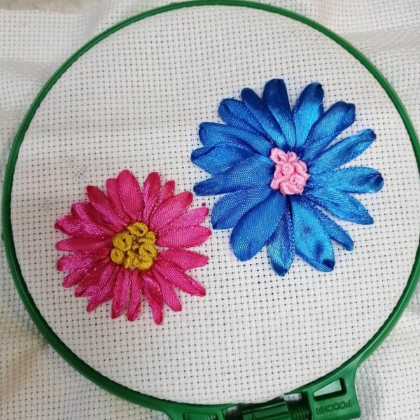 Вышивка лентами несложная