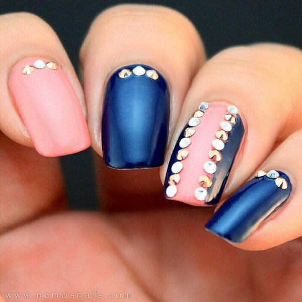 Маникюр с бусинами