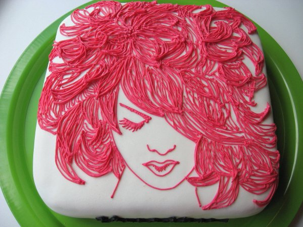 Рисунок кремом на торте