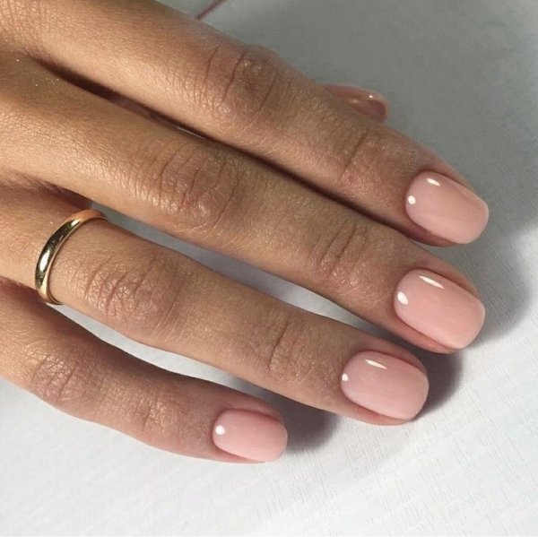 Маникюр на короткие ногти в школу