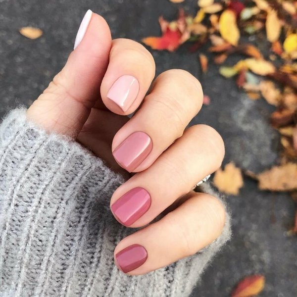 Маникюр в горошек на короткие ногти