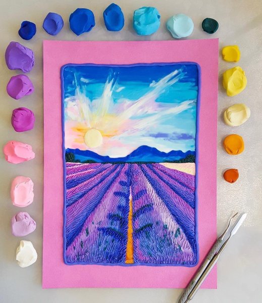 Картины из жгутиков пластилина на картоне