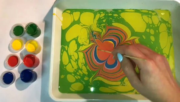 Рисование на воде эбру