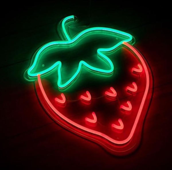 Неоновая клубника