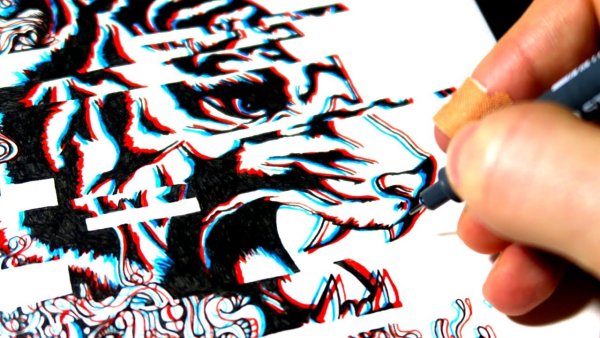 Глитч рисунок на бумаге