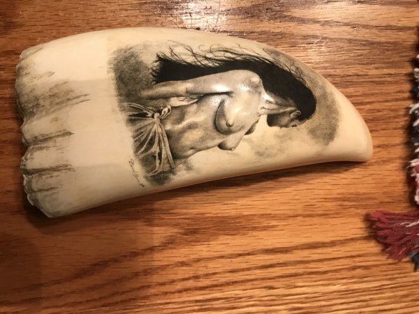 Скримшоу на кости