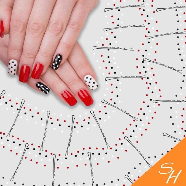 Маникюр с помощью скотча