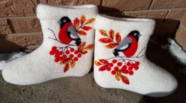 Украшение валенок