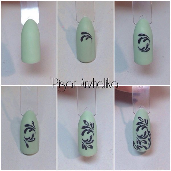 Маникюр с вензелями