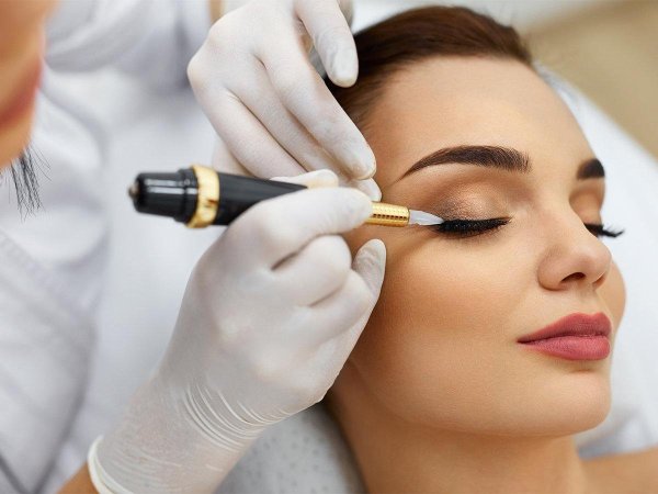 Нарисованные брови