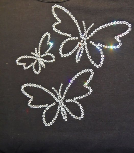 Простая вышивка бисером на одежде