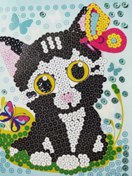 Аппликация из пайеток