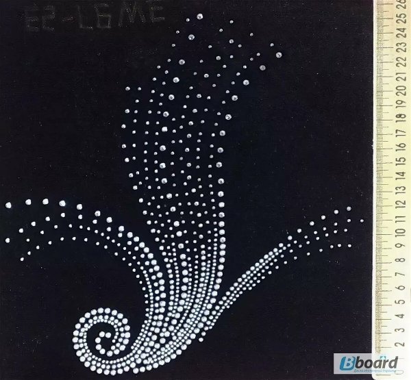 Аппликация стразами