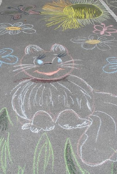 Простые рисунки мелками