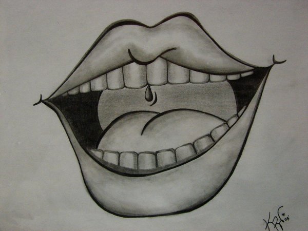 Улыбка с карандашом во рту