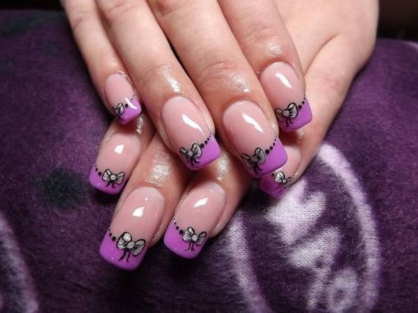 Красивый френч на ногтях