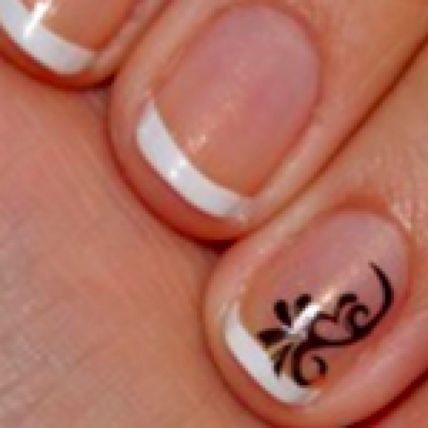 Женщины на ногтях рисунок