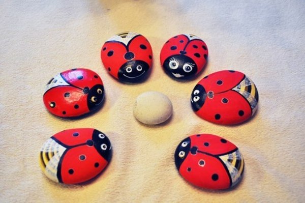 Рисование на камнях