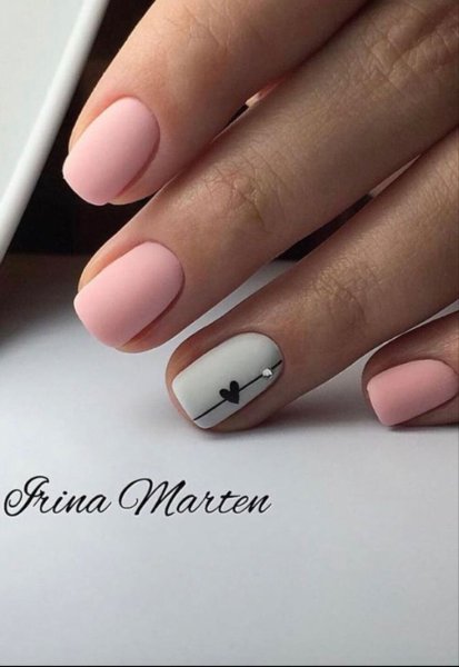 Нежный маникюр