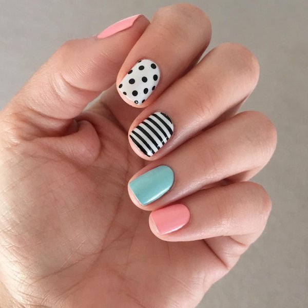 Черно-розовый маникюр