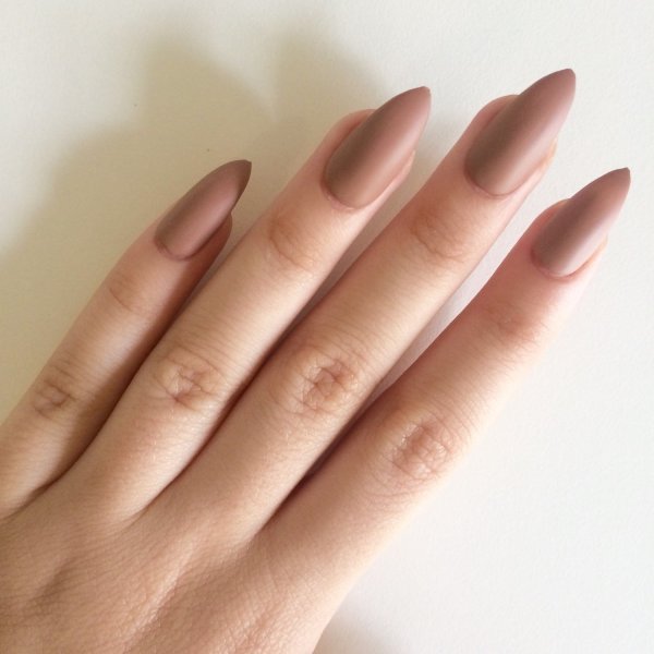 Гелевое наращивание ногтей