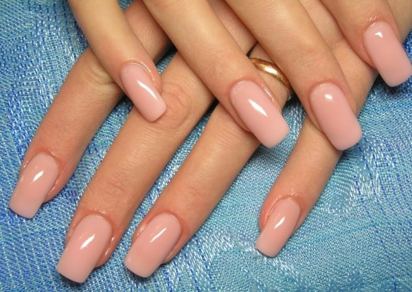 Маникюр на короткие ногти в школу