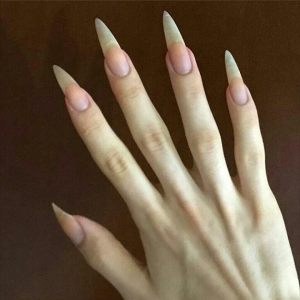 Птички на ногтях