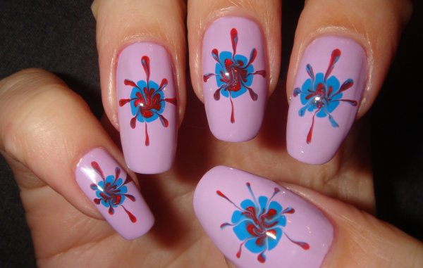 Рисунок иглой на ногтях