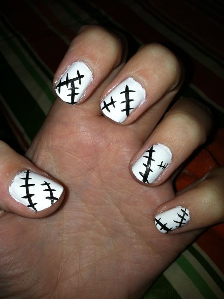 Маникюр в стиле Наруто