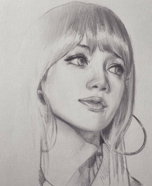 Лицо карандашом
