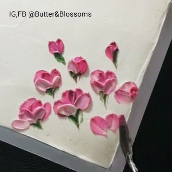 Рисование мастихином на торте