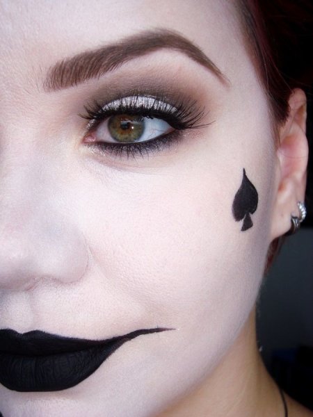 Макияж глаз для Хэллоуина