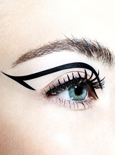 Стрелки на глазах