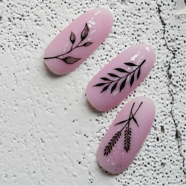 Веточки на ногтях