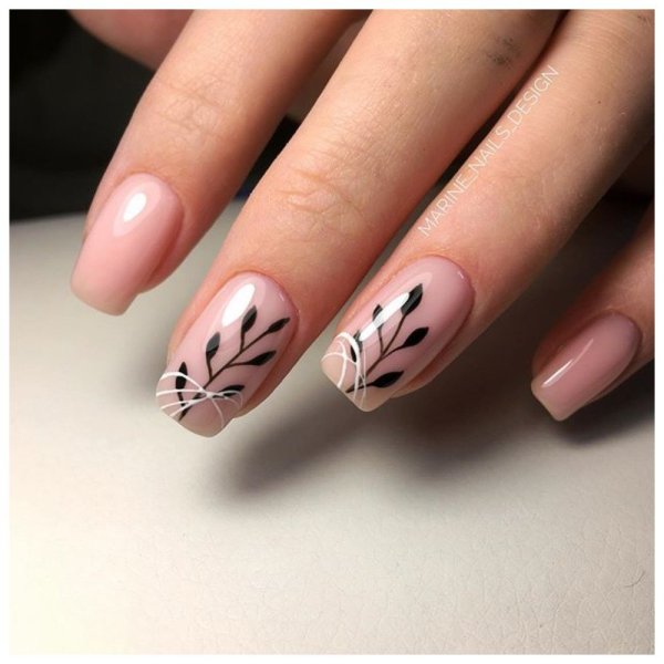 Рисуем веточки на ногтях