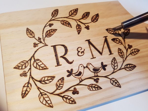 Композиции для выжигания по дереву