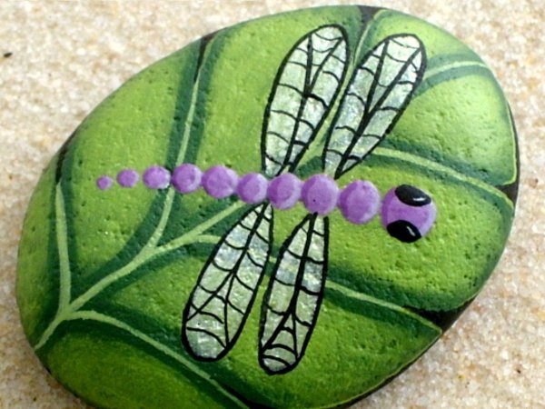 Рисование на камнях