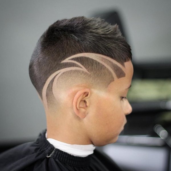 Фигурные стрижки для мальчиков