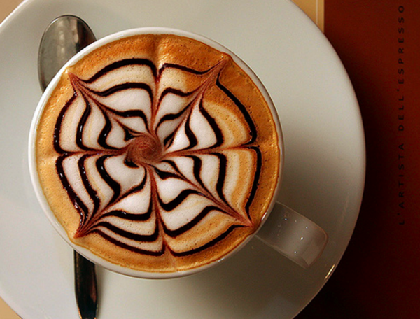 Рисование на кофейной пенке